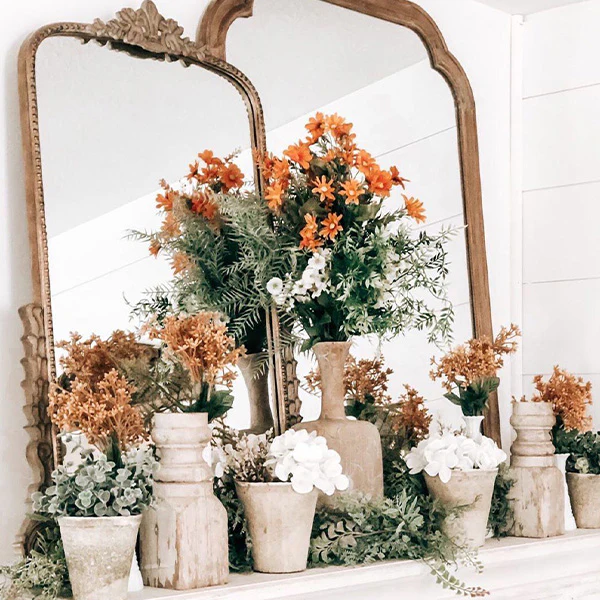 Gold Mirror | Ornate Gleaming