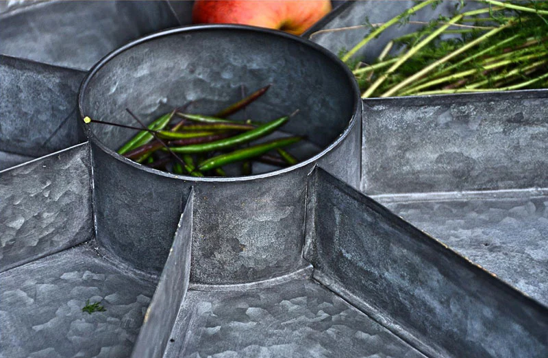 Round Divided Metal Tray