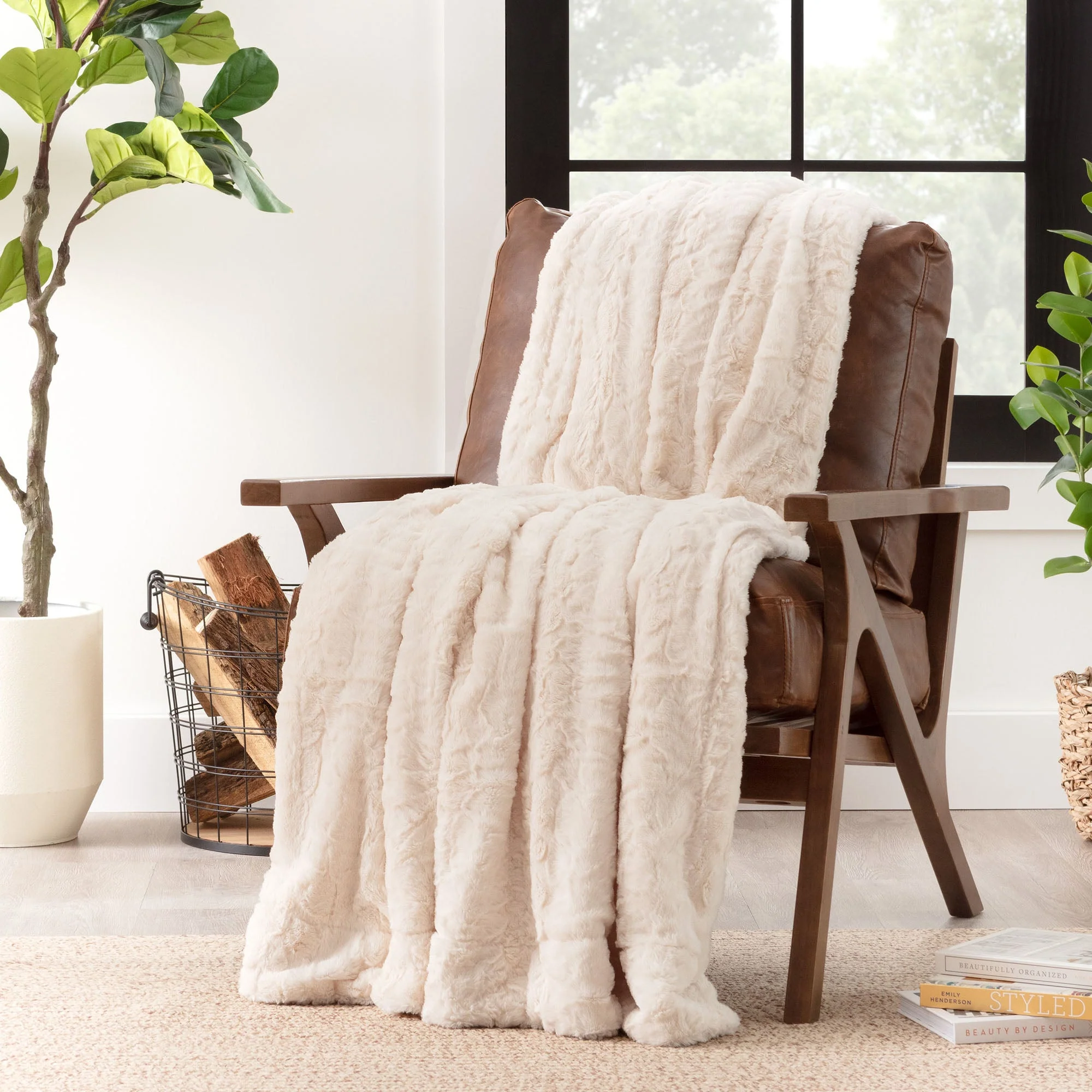 Wolf Faux Fur Throw Blanket