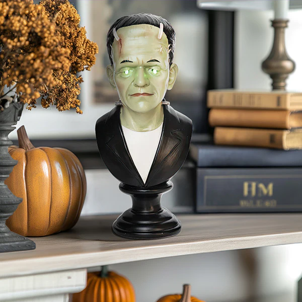 Lifelike Halloween Figurine Decorations, Choose Your Style