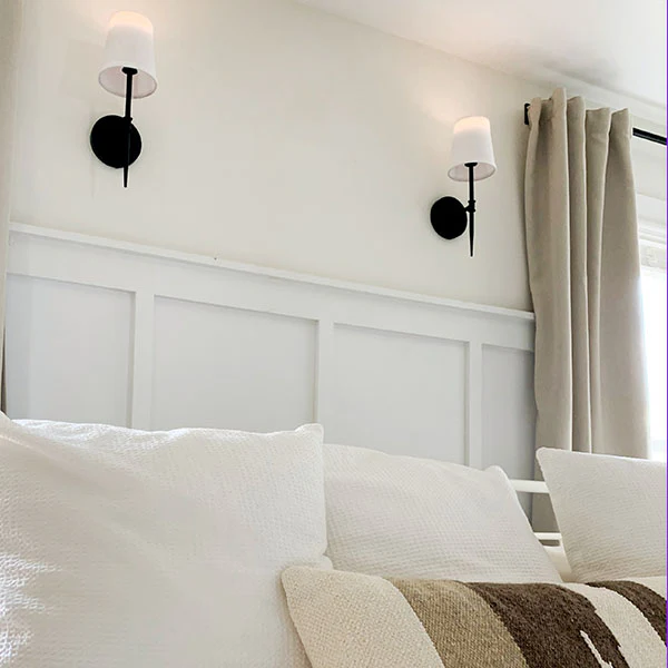 Black Metal Wall Sconce Lamp with Shade