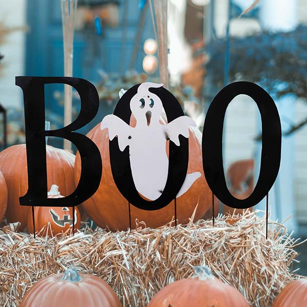 BOO Ghost Yard Stakes