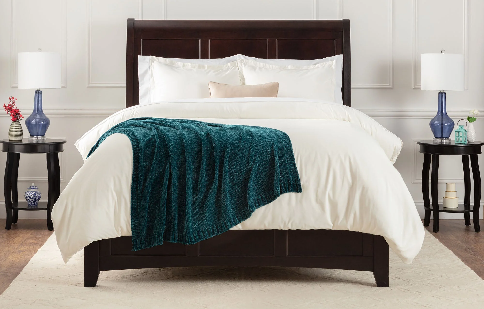 Chenille Luxe Border Throw Blanket