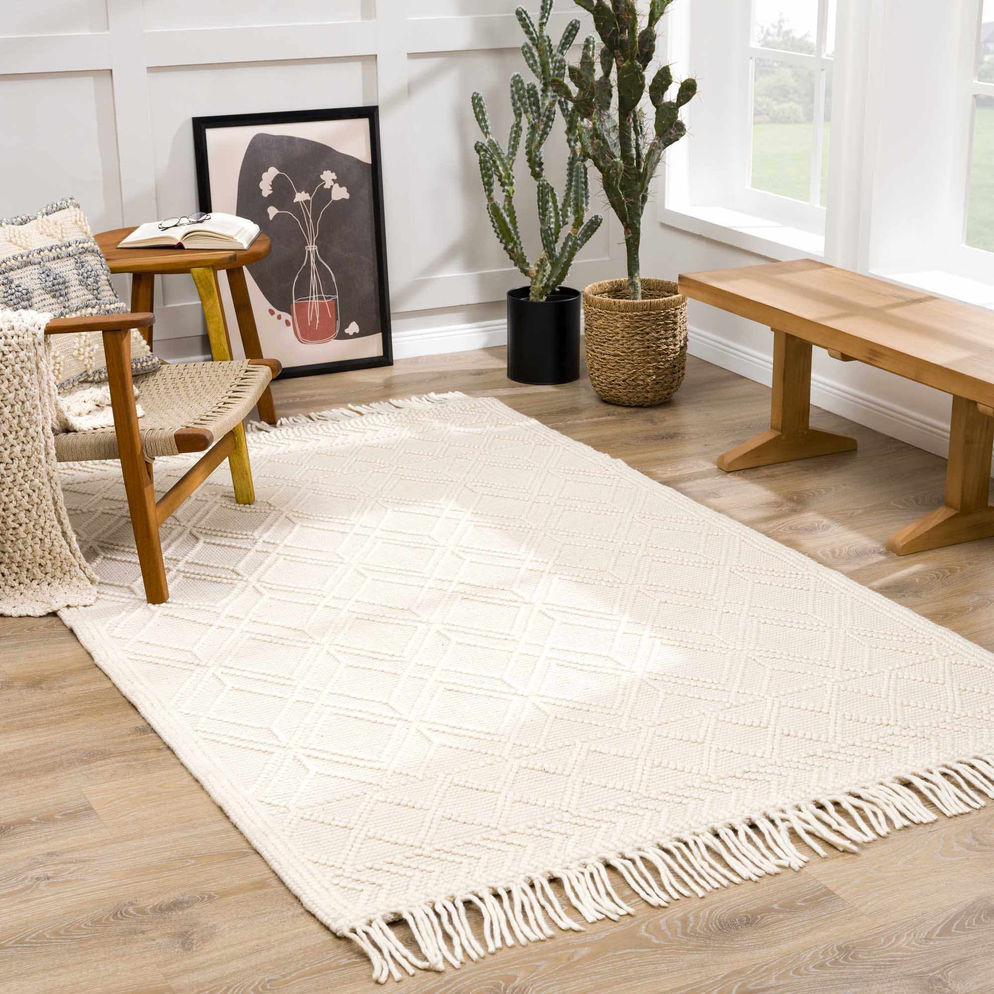Traditional Beige Trellis Wool Rug
