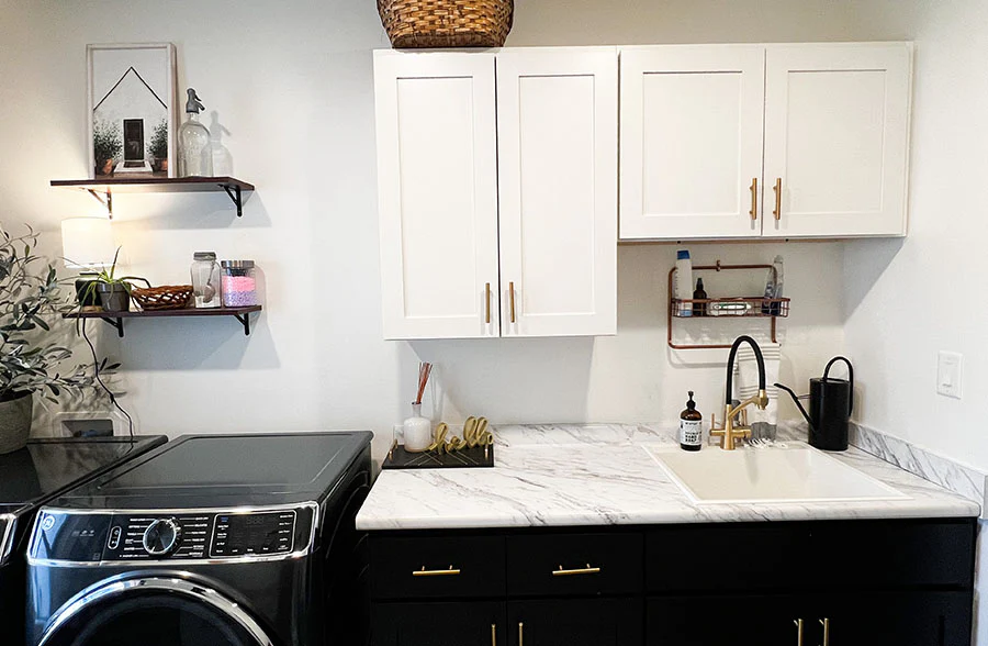 Copper Finish Wall Basket with Towel Bar