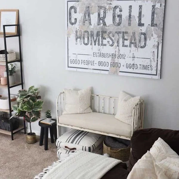 Chippy White Cushioned Metal Bench | DES Exclusive