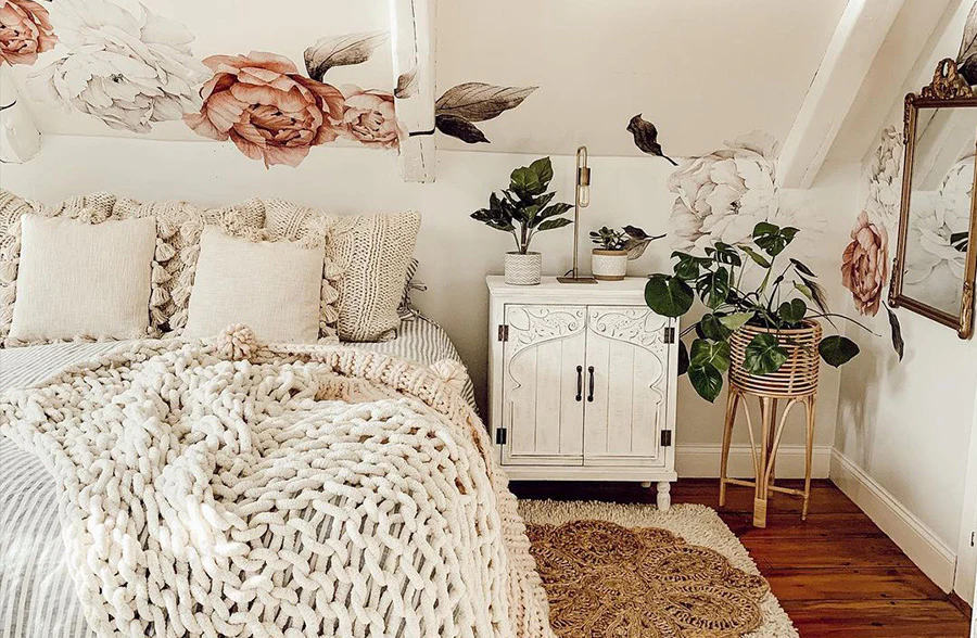 Tassel Edge Pillow, Pick Your Size