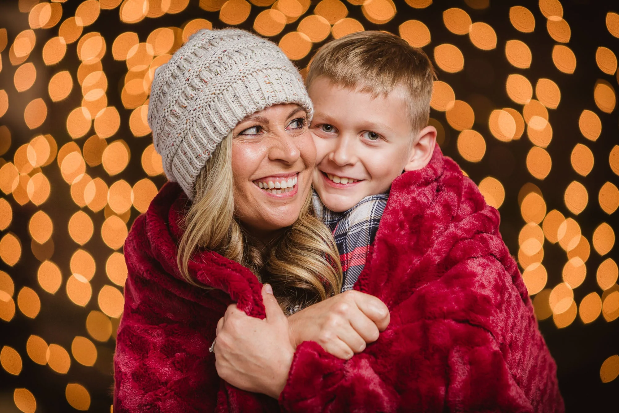 Deco Faux Fur Throw Blanket