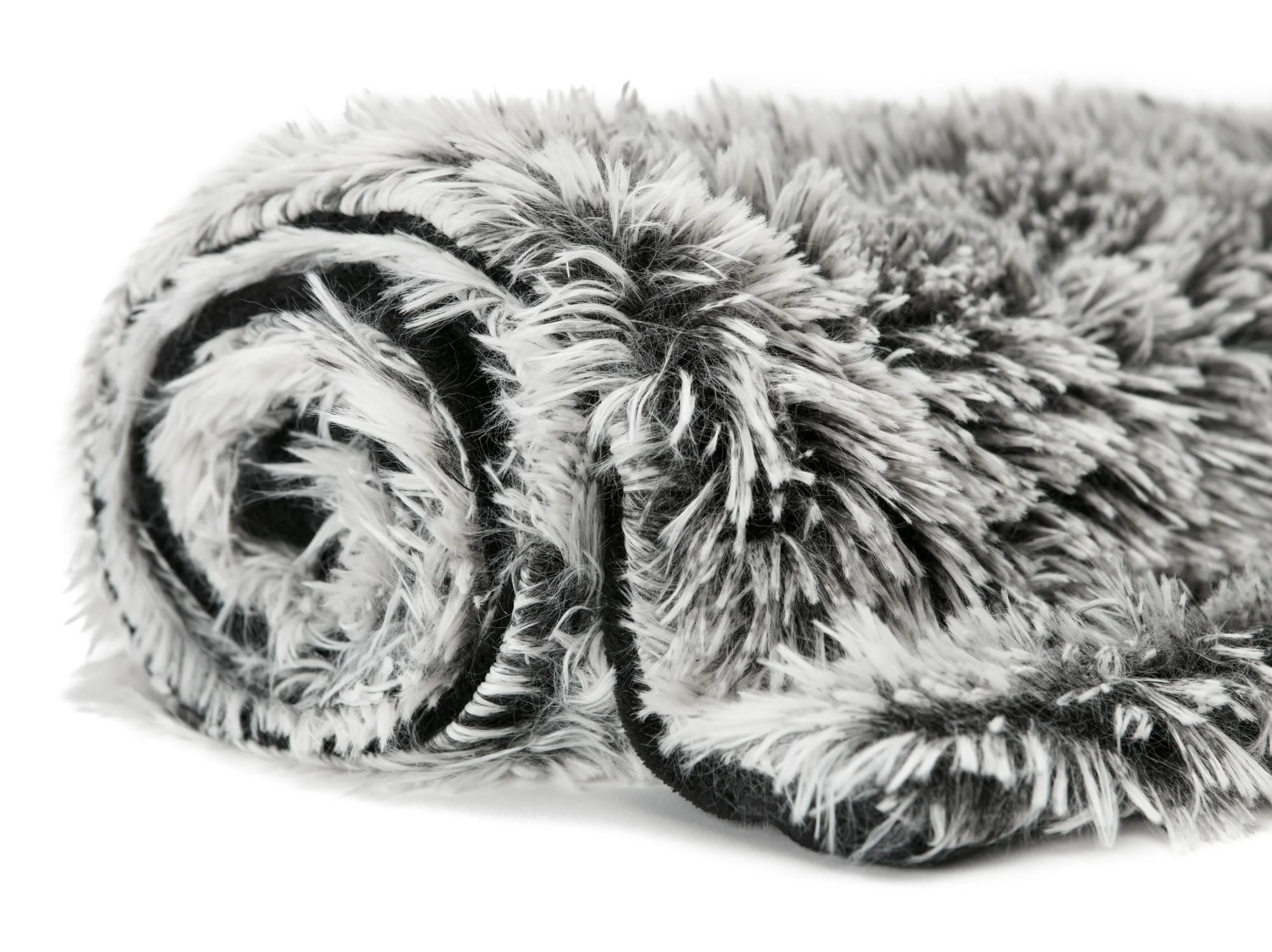 Longfur Ombre Faux Fur Throw Blanket