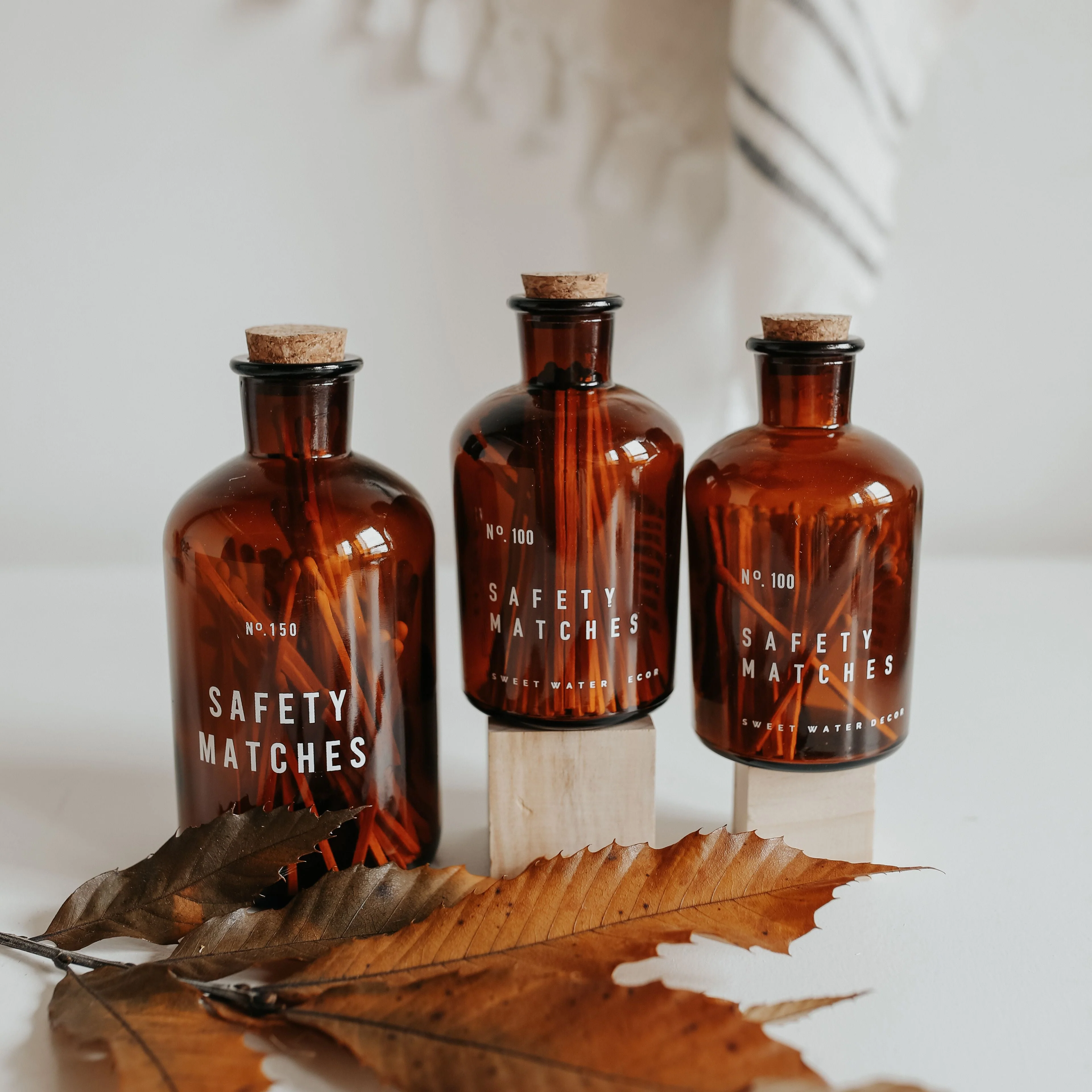 White Tip Medium Amber Apothecary Safety Matches - 100 Count, 3