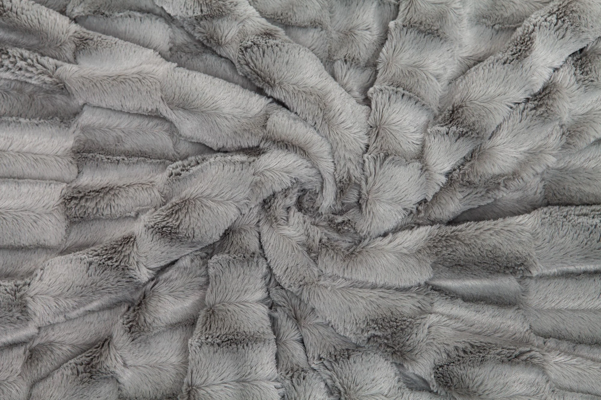 Deco Faux Fur Throw Blanket