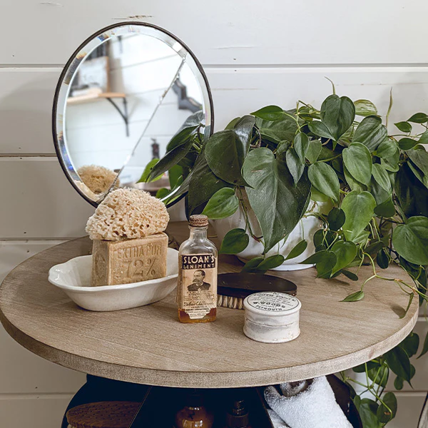 34 Inch Round Rotating 4 Tier Stand