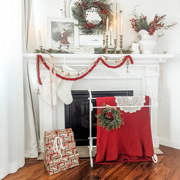 Freestanding Ornate Towel Stand