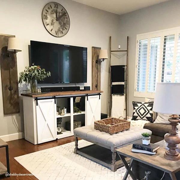 Decorative Relic Metal Wall Clock