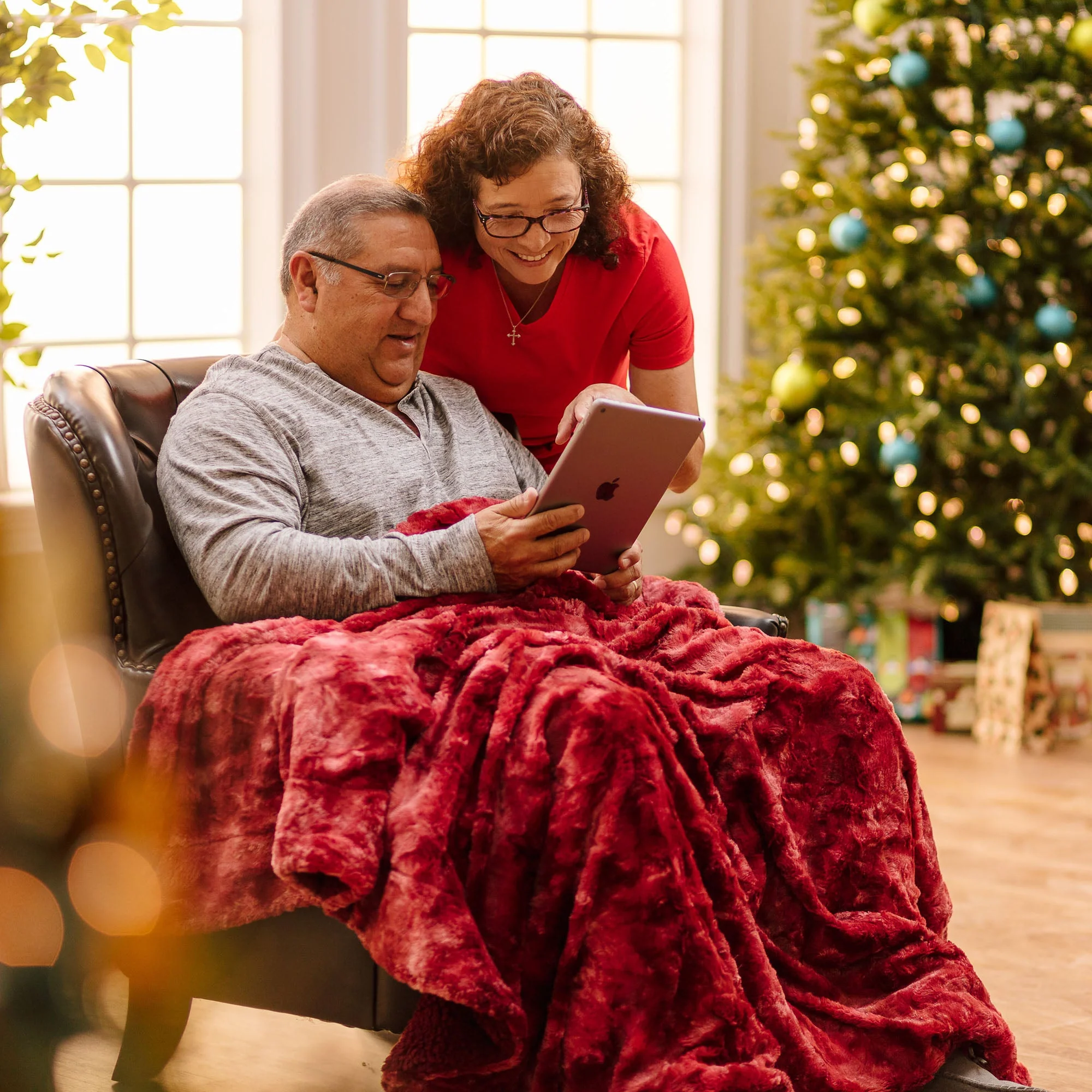 Wolf Faux Fur Throw Blanket