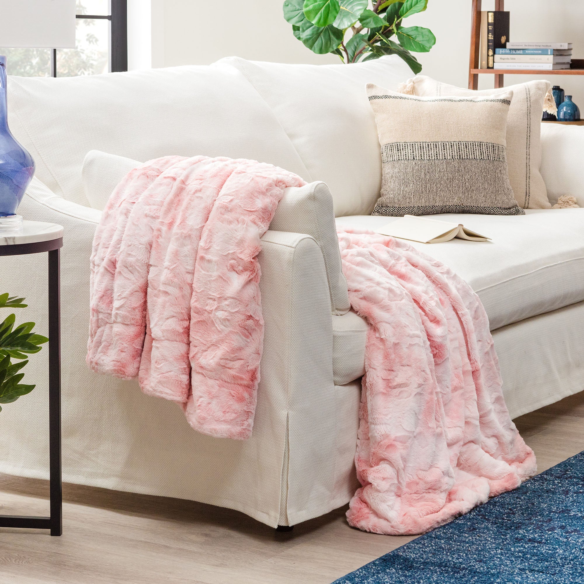 Wolf Faux Fur Throw Blanket