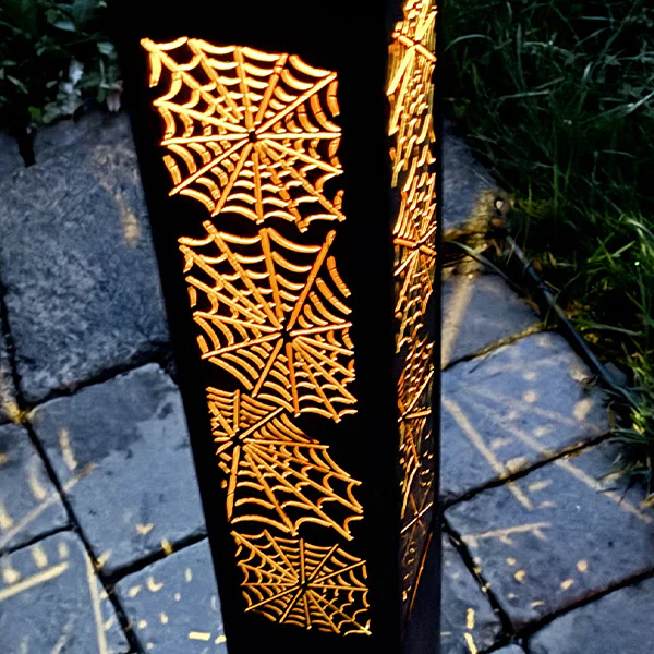 Interchange-a-glow Series: Spider Web Light Pillars
