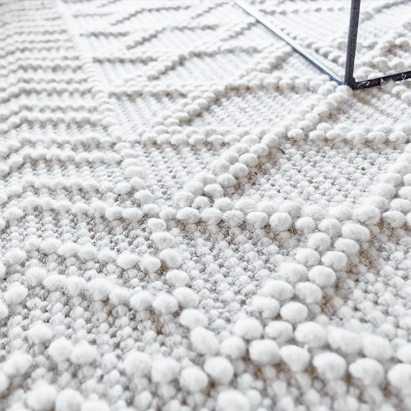 Traditional Beige Trellis Wool Rug