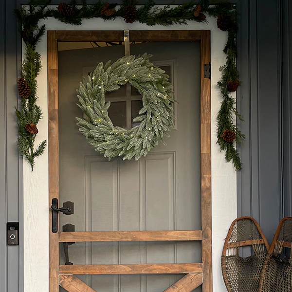 Pre-Lit Christmas Wreath