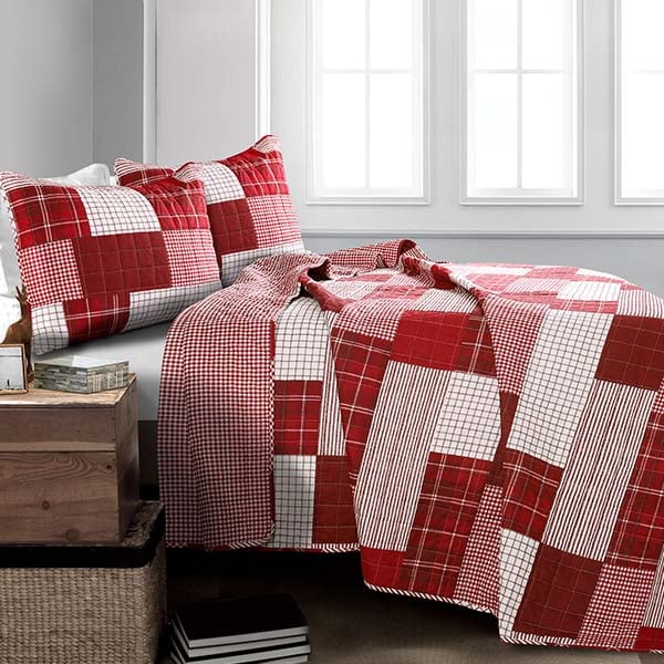 REVERSIBLE Christmas Quilt-Inspired Bedding 3 Piece Set, Pick Your Size