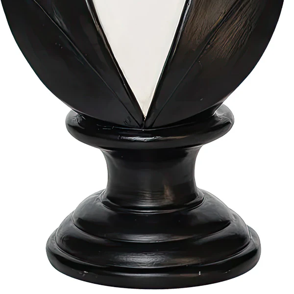 Lifelike Halloween Figurine Decorations, Choose Your Style