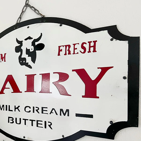 Scalloped Edge Metal Dairy Sign
