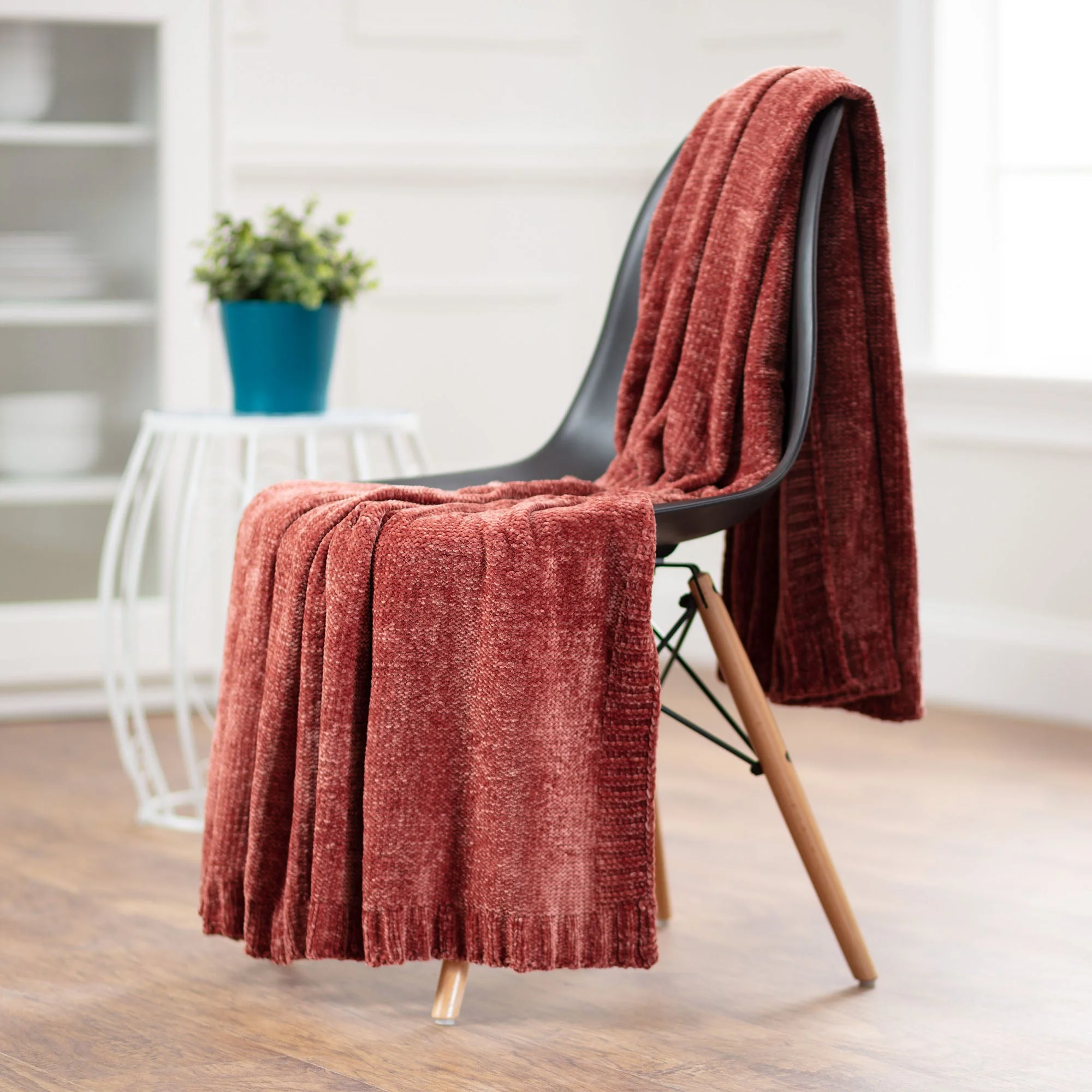 Chenille Luxe Border Throw Blanket