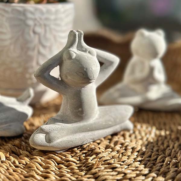 Yoga Frog Garden Statues, Set of 3