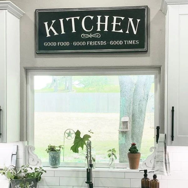 Classic Farmhouse Kitchen Sign