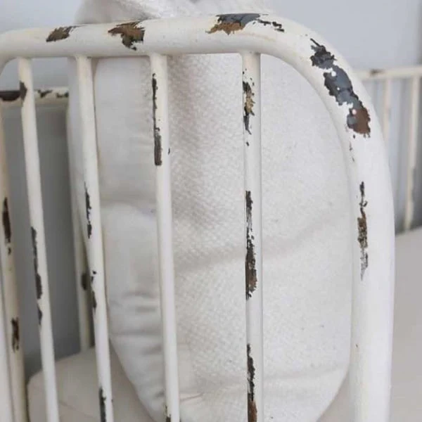 Chippy White Cushioned Metal Bench | DES Exclusive