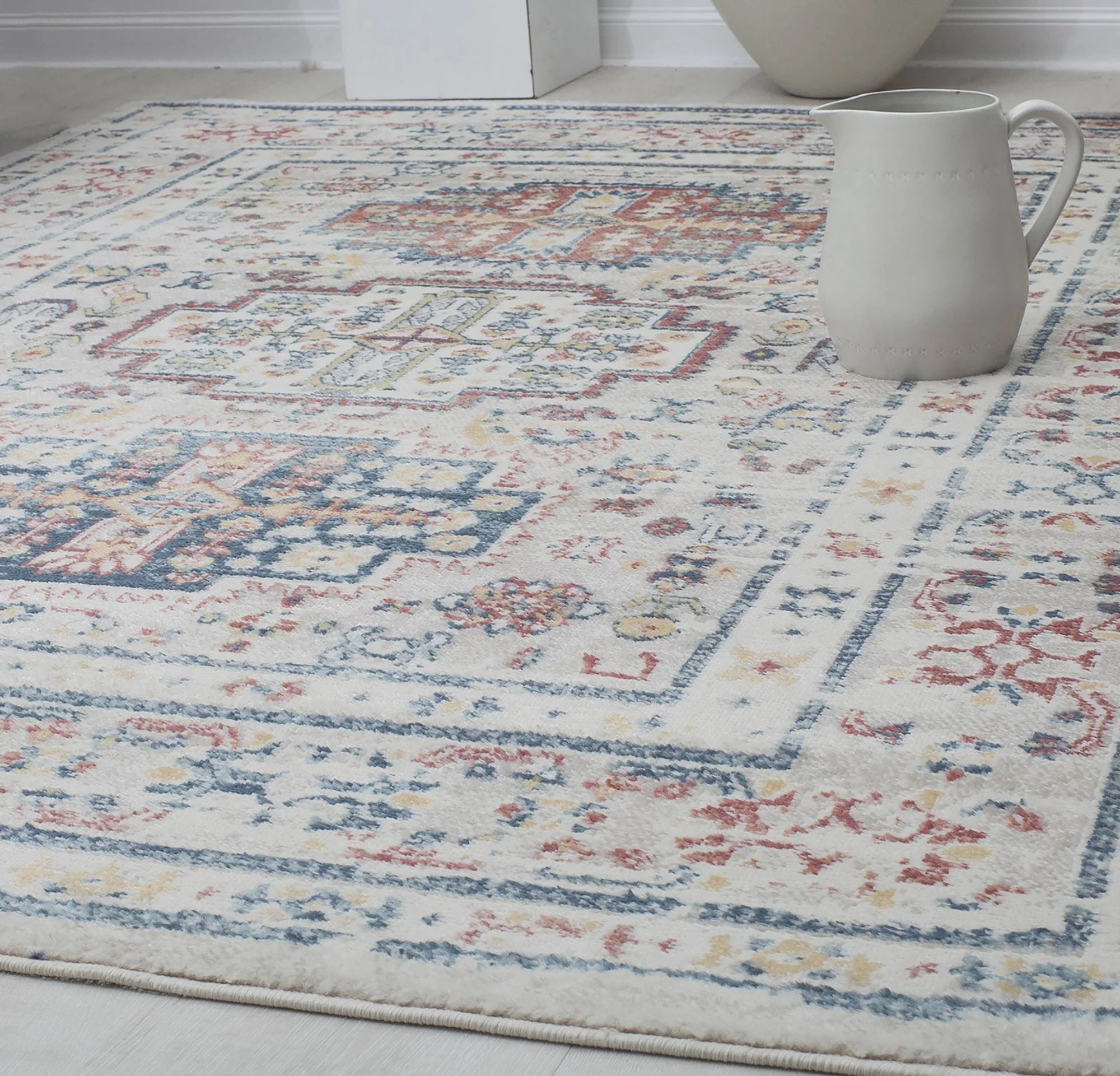 Flaxen Sundara Area Rug