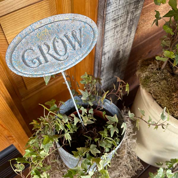 Grow Distressed Garden Stake
