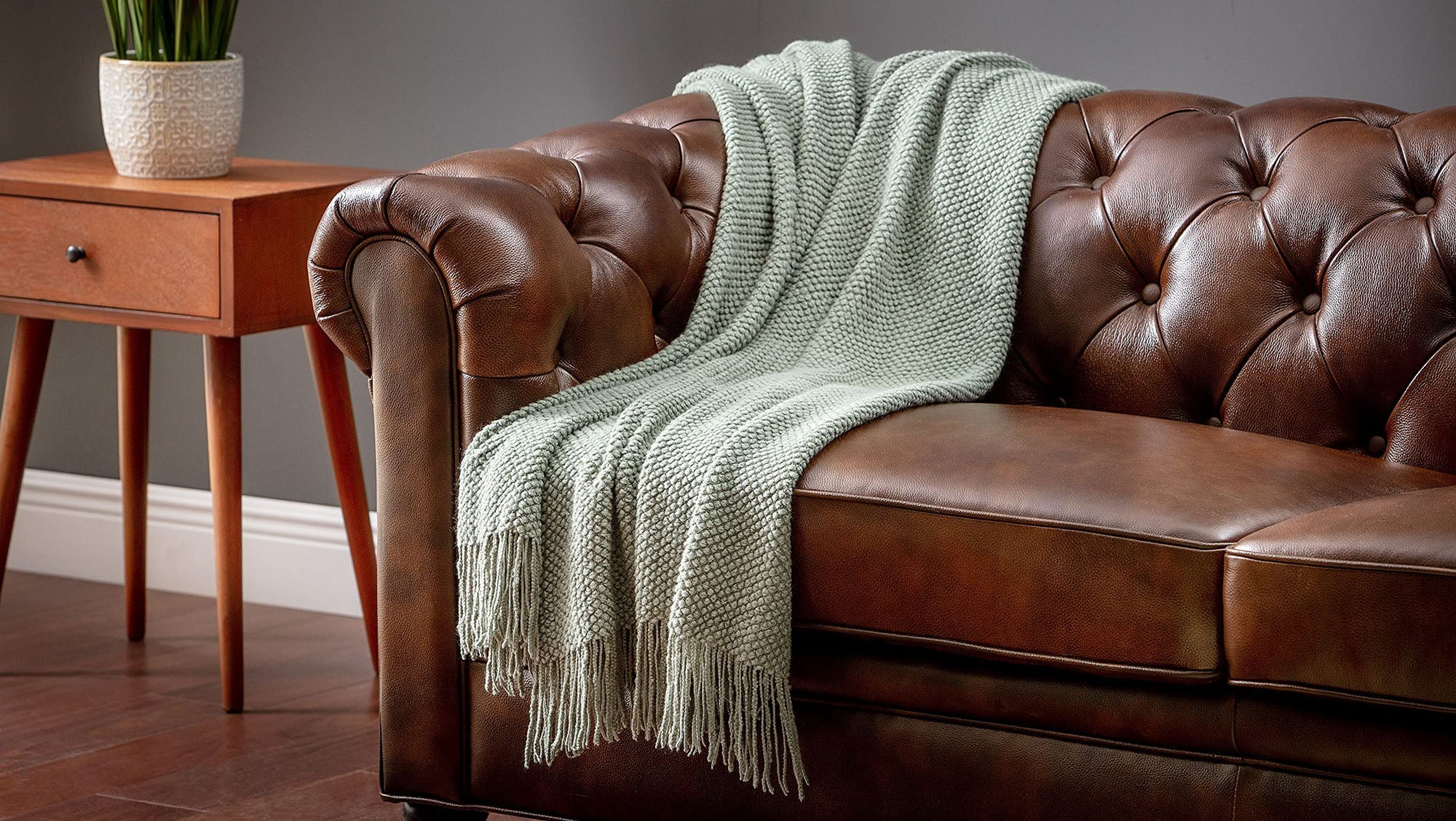 Roundpearl Knit Tassel Throw Blanket