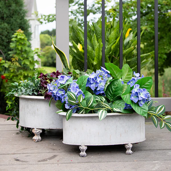 Oblong Floor Outdoor Metal Planters, Set of Two
