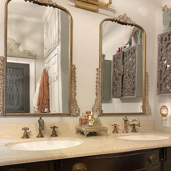 Gold Mirror | Ornate Gleaming