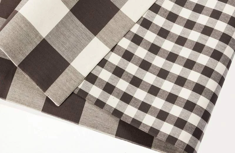 Buffalo Check Runner