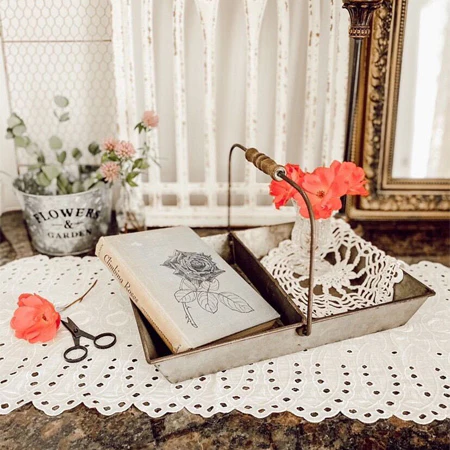 Metal Divided Tray with Handle