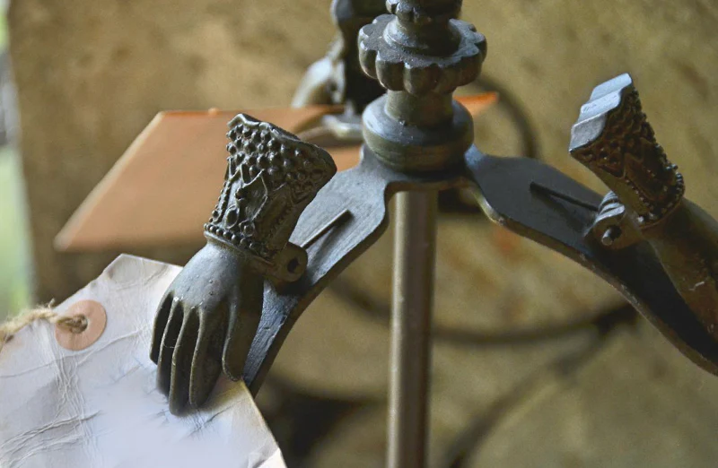 Three Clip Picture Holder Stand