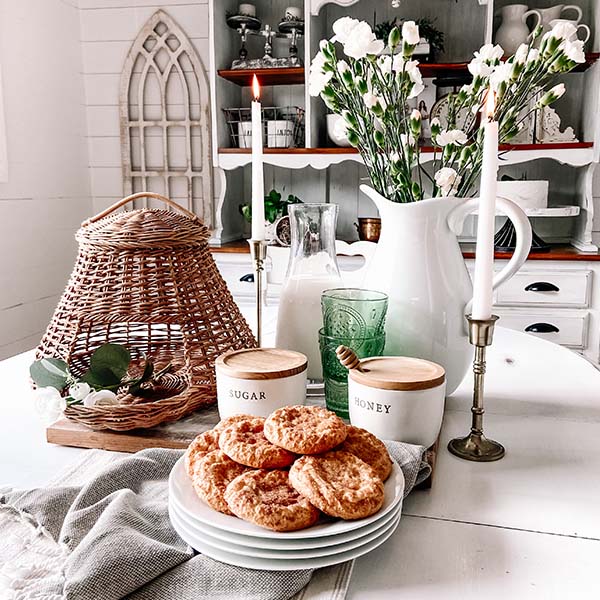 Handwoven Wicker Vegetable Basket with Lid