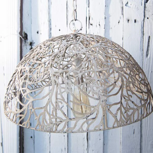 Metal Vine Pattern Pendant Lamp