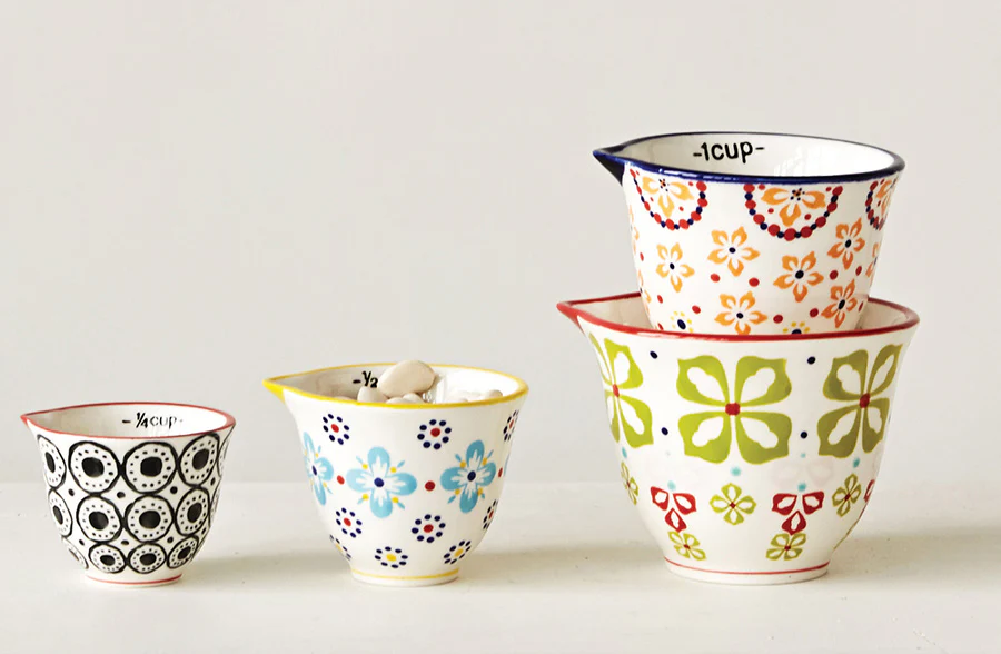 Vintage Country Botanical Measuring Cup, Set of 4