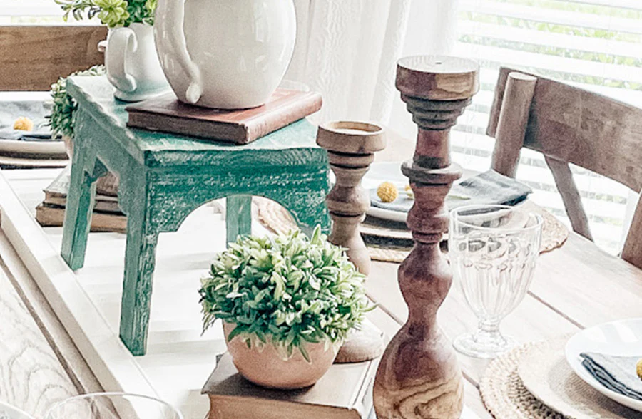 Distressed Antique Green Riser