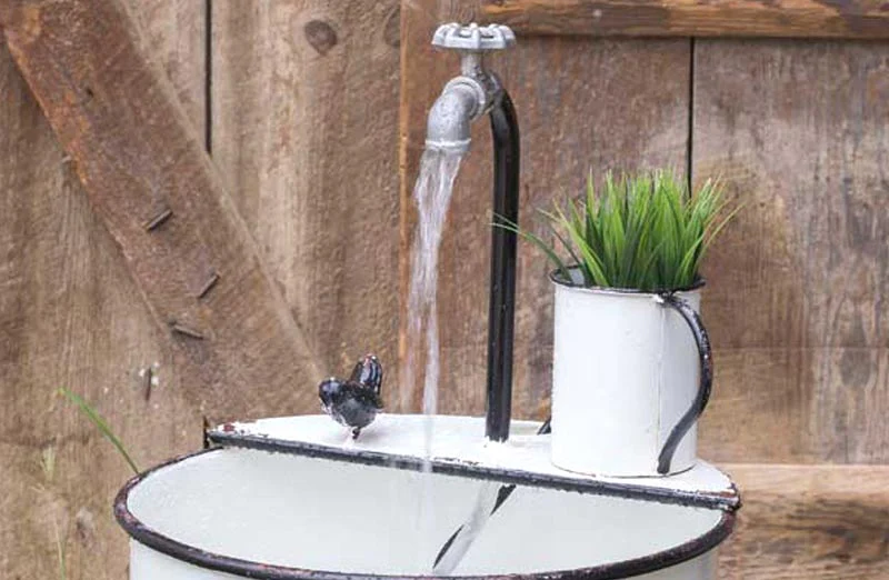 Enamel Inspired Sink Fountain