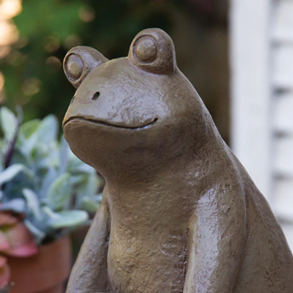 Frog Garden Statue