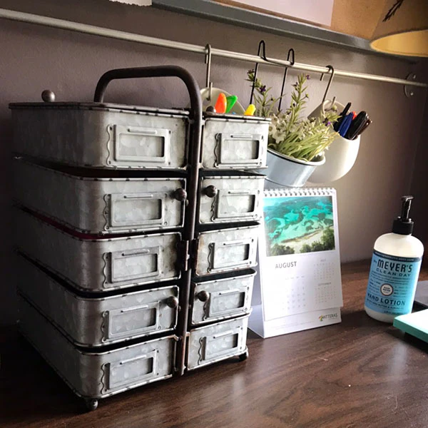 Galvanized Metal Swivel Caddy Organizer