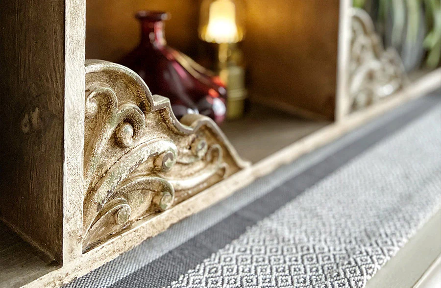 Scalloped Edge Cubby Shelf