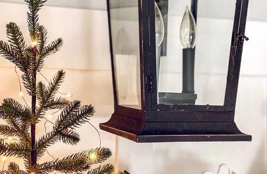 Oil-Rubbed Bronze Outdoor Wall Lamp