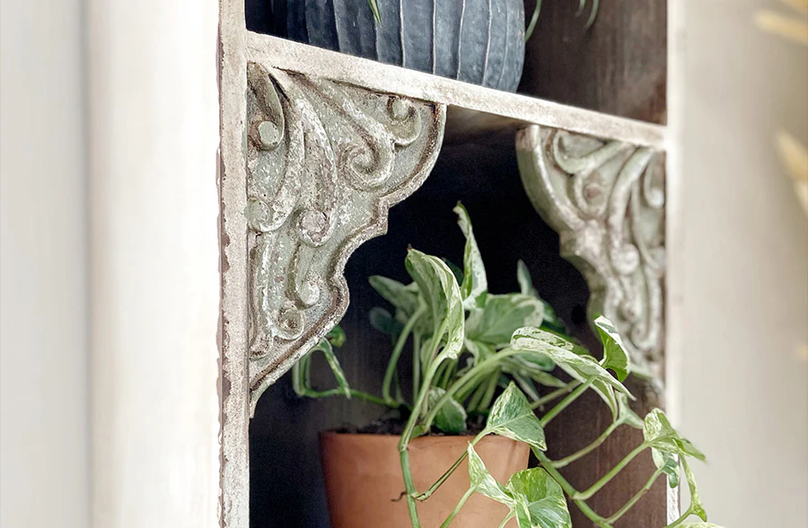 Scalloped Edge Cubby Shelf