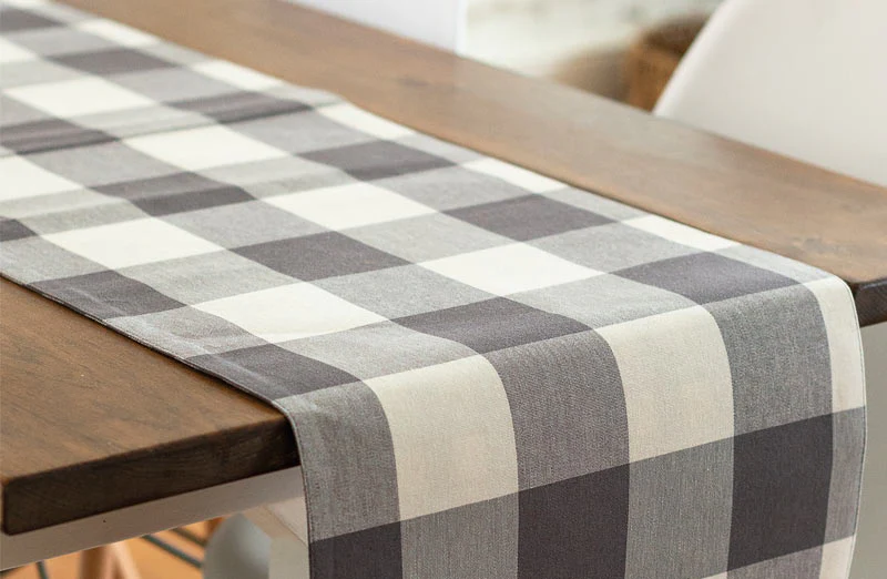 Buffalo Check Runner