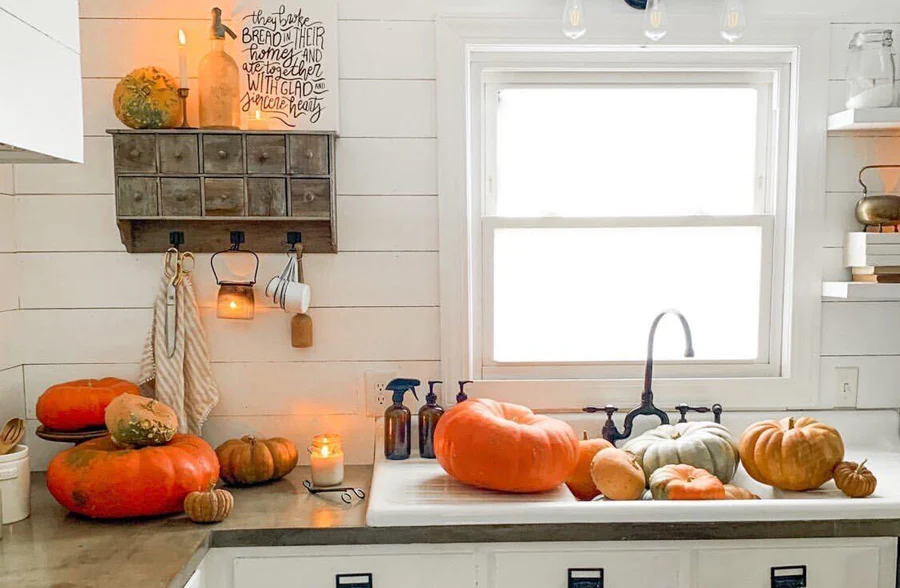 Distressed Wooden 10 Drawer Wall Rack